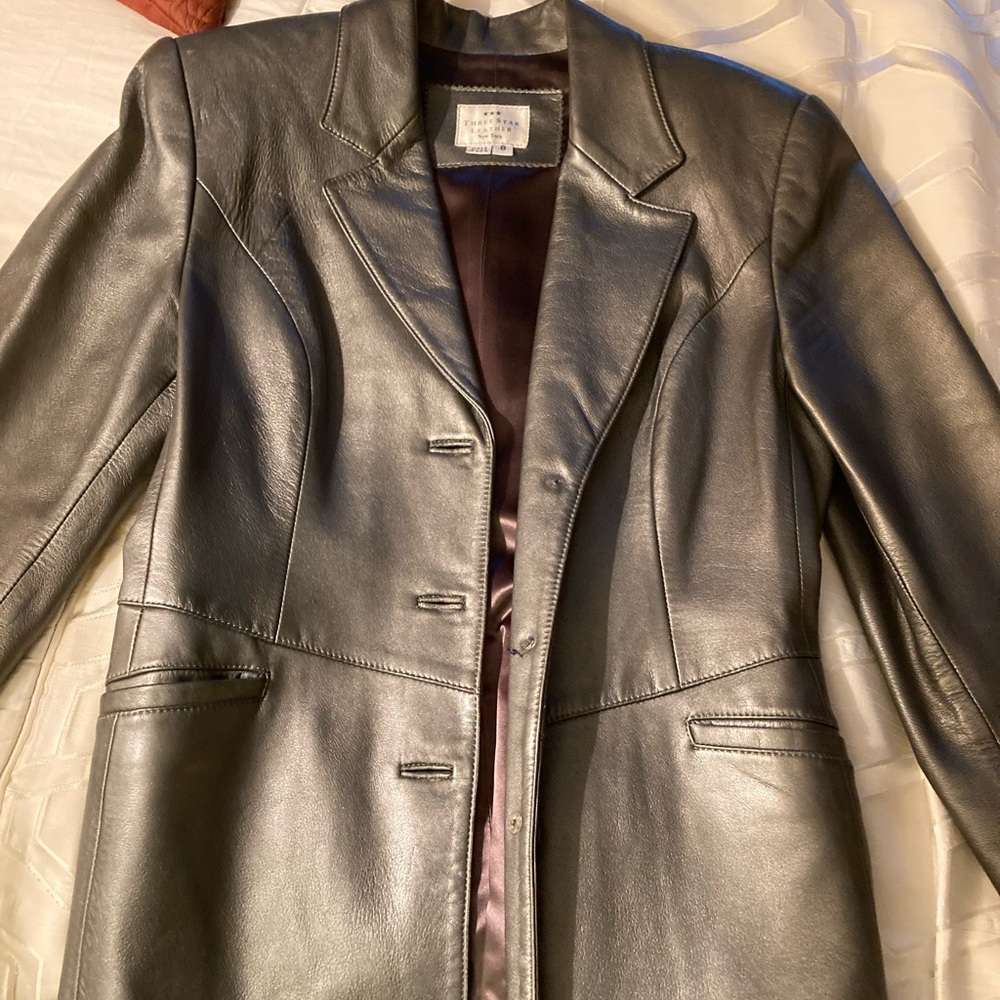 Women’s leather jacket